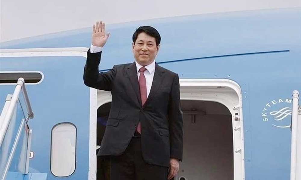 State President leaves for state visit to Laos